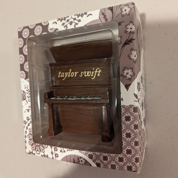 Taylor Swift Ornament Willow Piano Evermore Album Christmas Tree Holiday Present - Picture 2 of 12